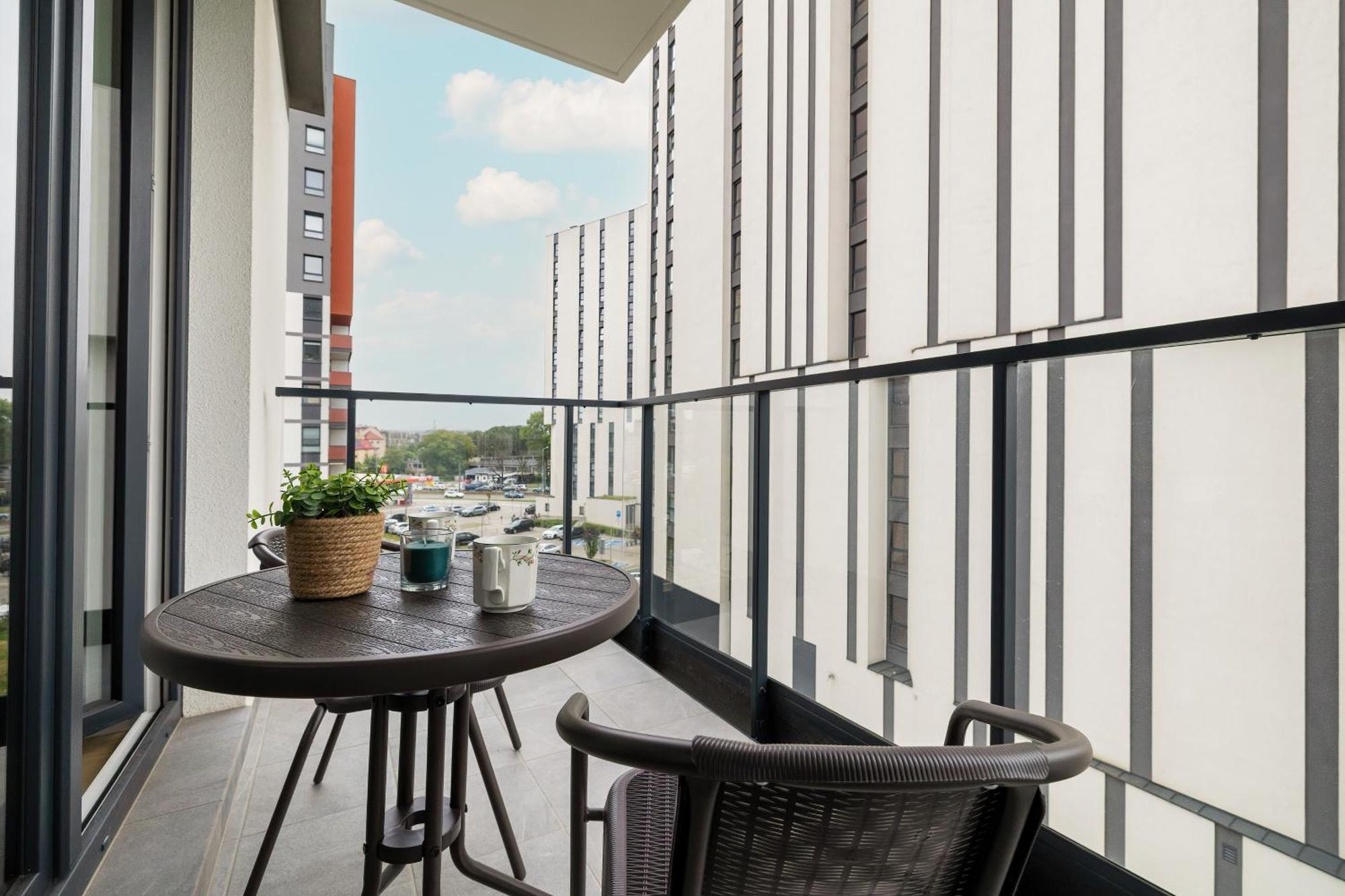 קרקוב Cozy Apartments Laszkiewicza With Parking By Noclegi Renters מראה חיצוני תמונה
